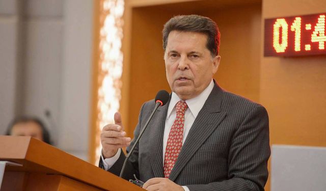 Ahmet Özer'den "Şah İsmail" açıklaması: Alevi Canlarını üzecek bir sözüm asla olamaz