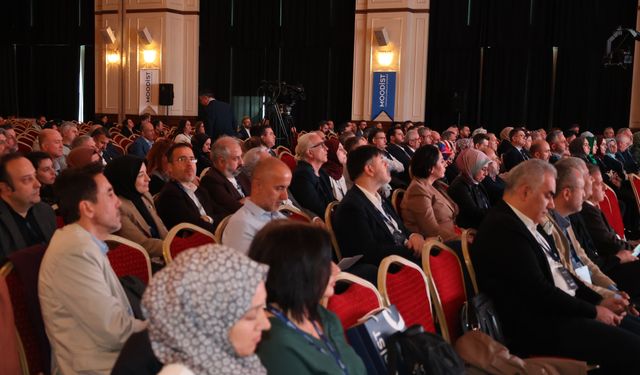 Çalışanların ruh sağlığı alarm veriyor: Uzmanlardan şirketlere kritik uyarı