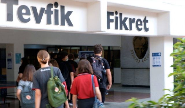 9 yaşındaki çocuklara okulda sorgu: "Din dersi işleniyor mu, öğretmeniniz Erdoğan'a hakaret ediyor mu?"