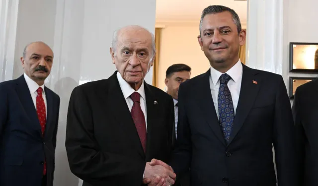 Devlet Bahçeli'den Özgür Özel'e telefon