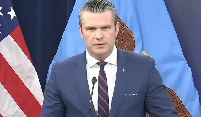 ABD  Savunma Bakanı Hegseth: İran savaşı rejim değişikliği savaşı değil, ancak rejim kesinlikle değişti
