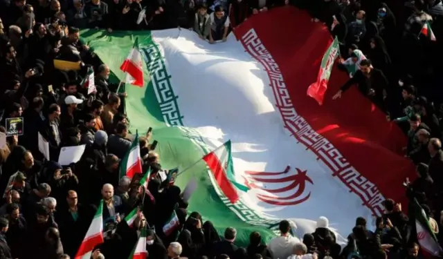 Tahran’da Kudüs Günü yürüyüşü sırasında patlama