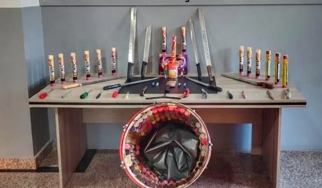 Deplasman otobüsünde cephanelik: 7 Kişiye İşlem