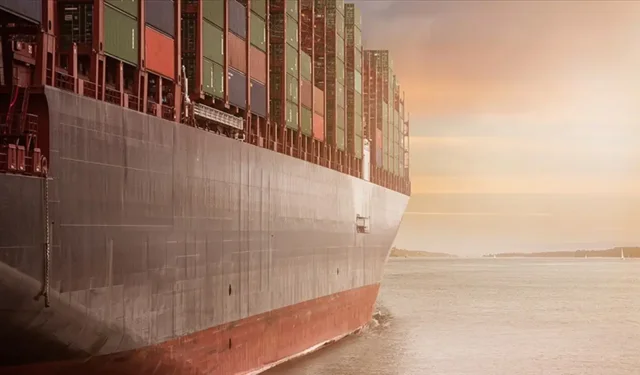 İran’dan Hürmüz Boğazı kararı: Ticari gemilere açıldı