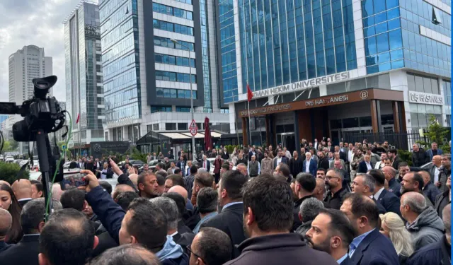 CHP Genel Merkezi önünde tahliye gerilimi: Kapılar kapatıldı, polis sevk edildi