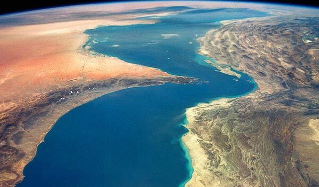 İran'dan Umman çıkarması: Hürmüz Boğazı için ortak yönetim masada