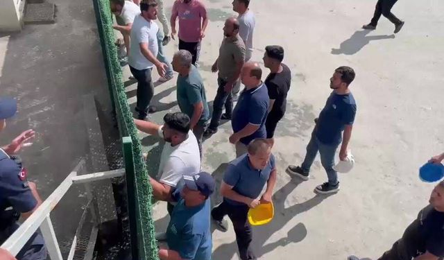 Madencilerin eyleminde silah sesleri