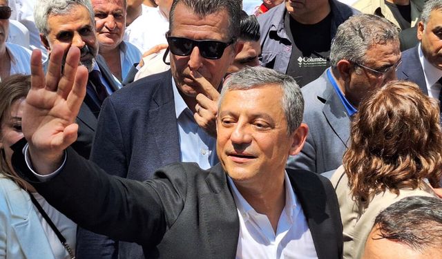 Özgür Özel Diyarbakır'da: "Demirtaş'ın selamı başımızın gözümüzün üstünde"
