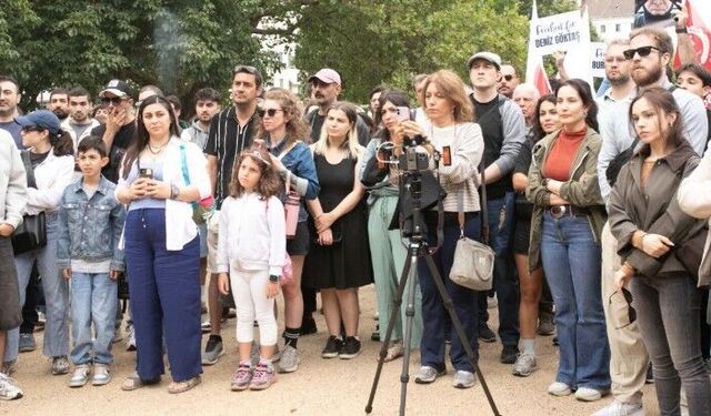 Berlin'de Deniz Göktaş'a destek eylemi: "İfade özgürlüğü engellenemez"