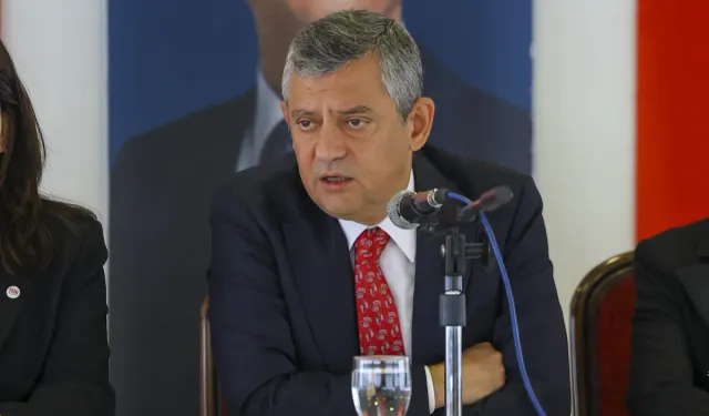 Özgür Özel'den "Yeni Parti" açıklaması: "Bizi bu sürece millet itti"