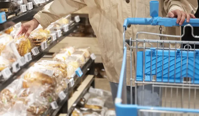 Açlık sınırı 37 bin 203 liraya yükseldi: Yoksulluk sınırı 122 bin lirayı aştı