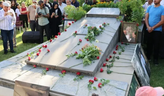 Musa Anter mezarı başında anıldı: “Bir tohum ekti, şimdi bu tohum büyüyor”
