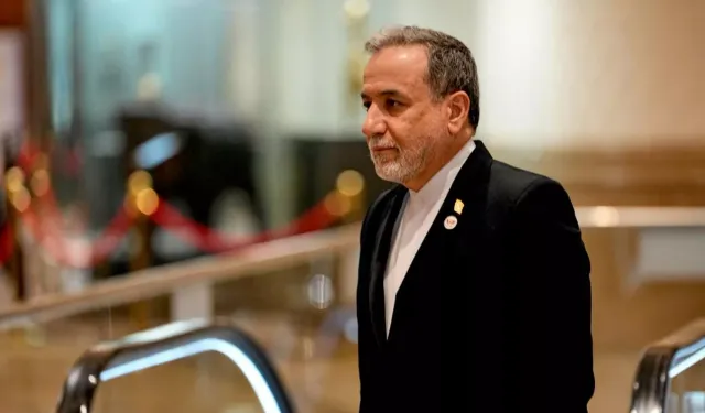 Arakçi: Tehditlere boyun eğmeyeceğiz, saldırıya da diplomasiye de hazırız