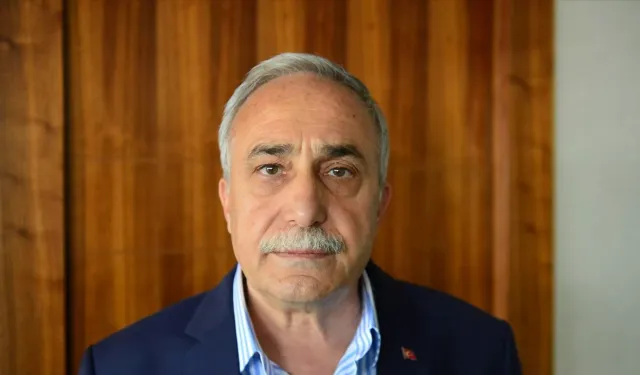 Ahmet Eşref Fakıbaba Hem İYİ Parti’den hem milletvekilliğinden istifa etti