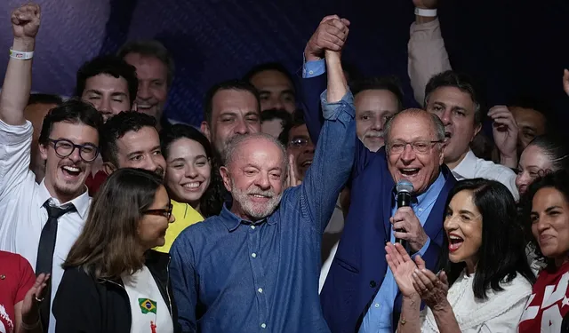 Brezilya’da Lula da Silva kazandı: “Brezilya kimsenin arka bahçesi değildir”