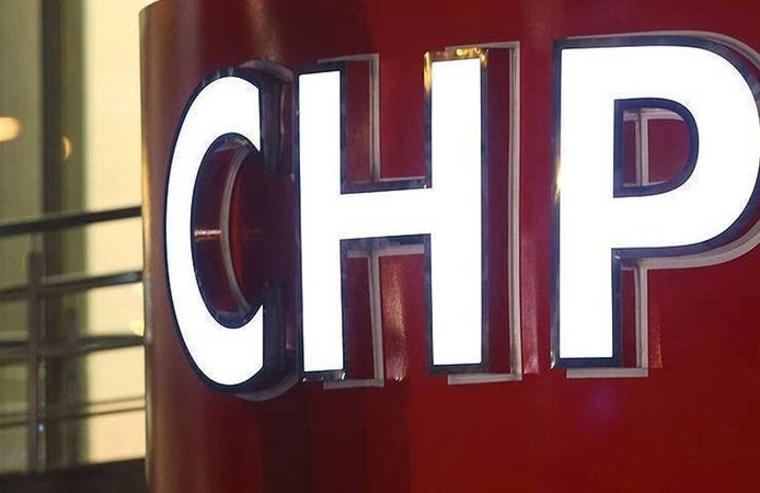 Nazilli’de afiş soruşturması: CHP’li gençlik kolları başkanı gözaltına alındı