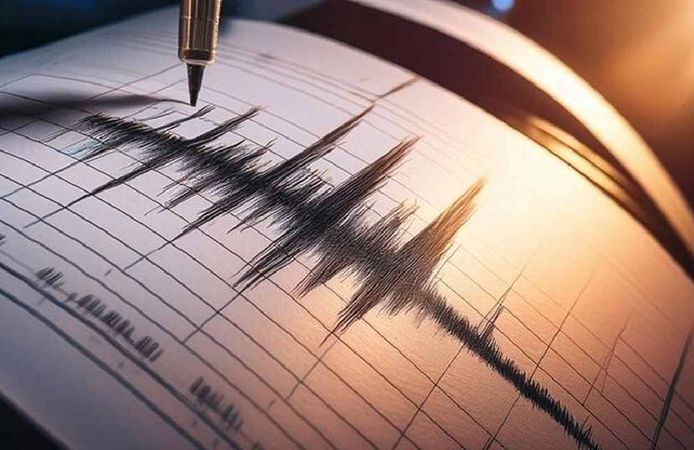 İstanbul’da deprem alarmı: 4 büyüklüğünde sarsıntı