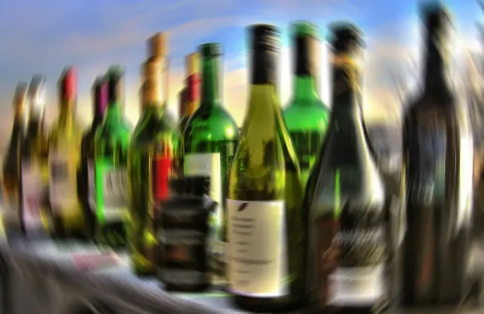 TBMM'de alkol düzenlemesi mesaisi başlıyor: Denetim yetkisi valilik ve kaymakamlıklara geçiyor