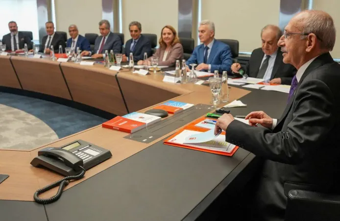 Kılıçdaroğlu'nun MYK'sından yeni karar: Özgür Çelik dahil çok sayıda il başkanı disipline sevk edildi