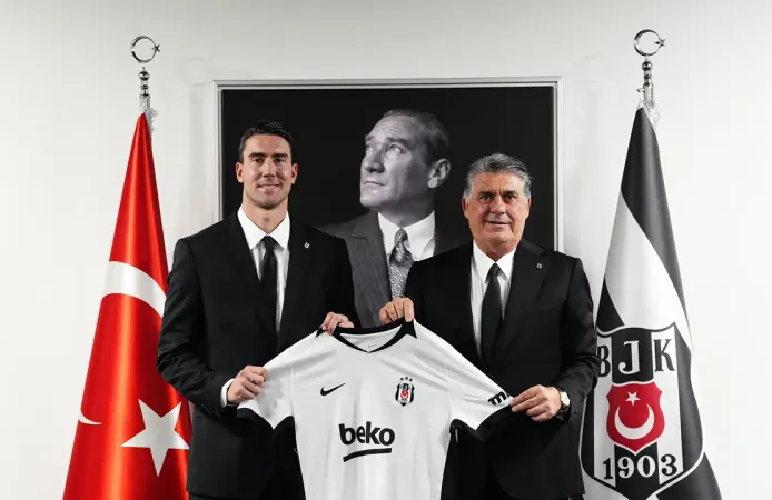 Serdal Adalı'dan Vlahovic'in lisansı için açıklama: 'İtalya Futbol Federasyonu'ndan izin bekleniyor'