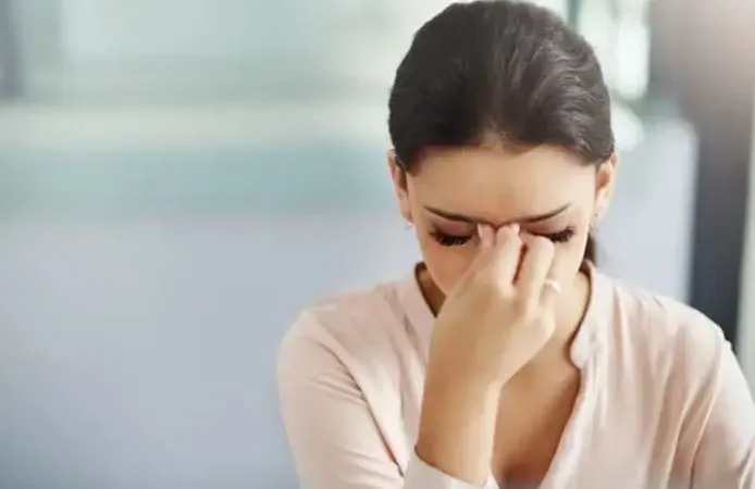 Vertigo sanılıyor ama nedeni farklı olabilir: Ağrısız migren belirtileri neler?