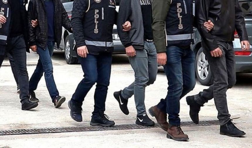 Ağrı'da Kürtçe halay ve yöresel kıyafete müdahale: 6 kişi gözaltına alındı