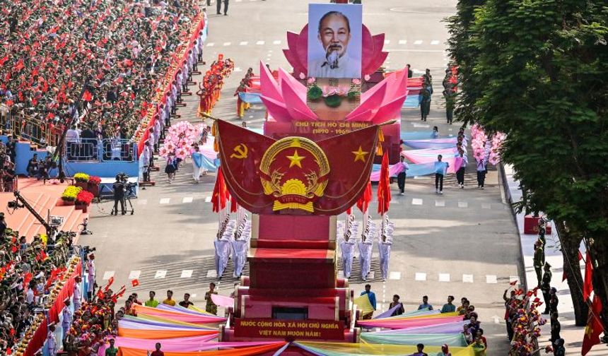 Vietnam'ın 50. Kuruluş Yıldönümü: Büyük Zaferin Altın Jübilesi