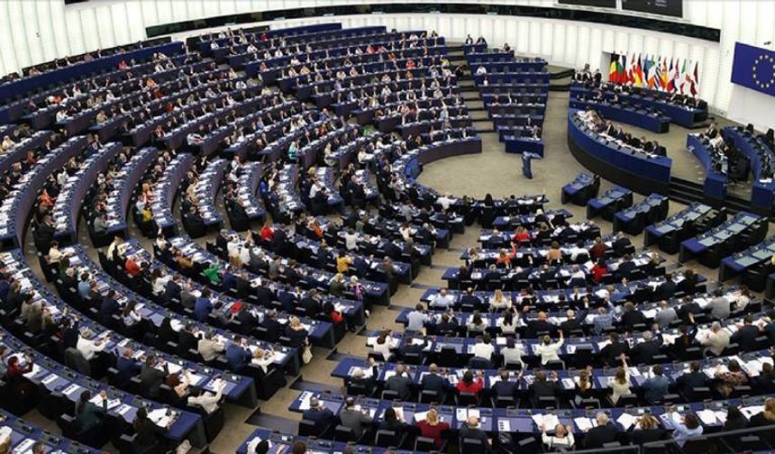 Avrupa Parlamentosu: Türkiye'nin AB süreci dondurulmuş halde kalmalı