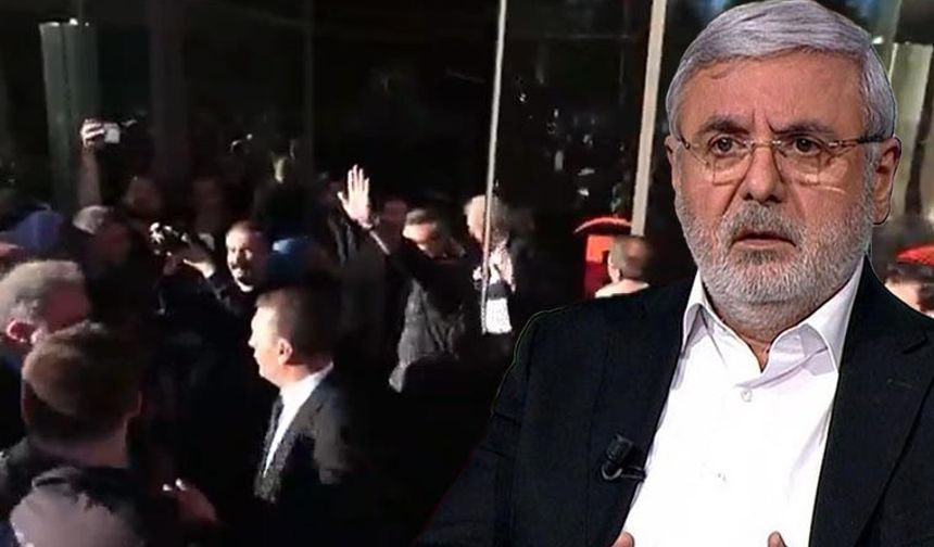 Sırrı Süreyya Önder'in hayatını kaybettiği hastaneyi ziyaret eden Mehmet Metiner yuhalandı