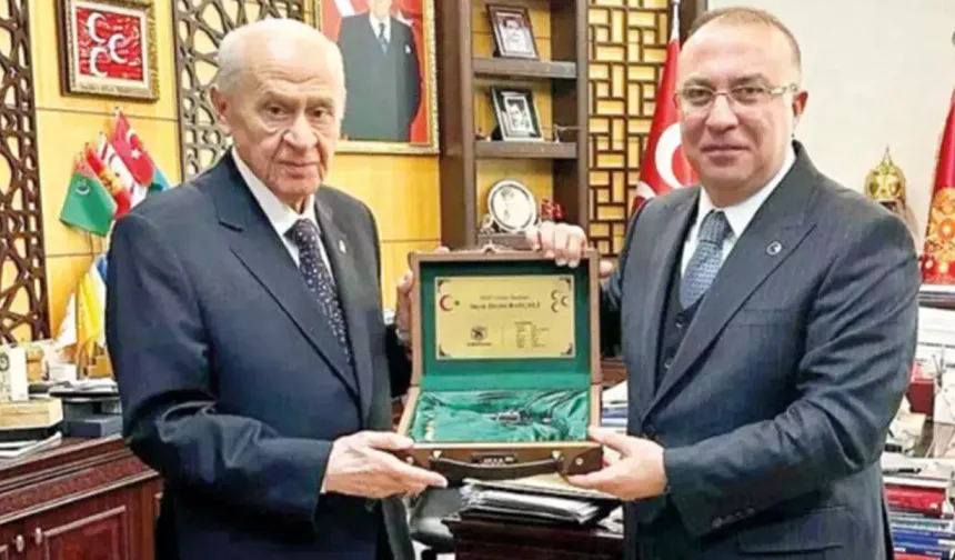 MHP'li Yönter, Sinan Ateş sanıklarının fotoğraflarını paylaştı