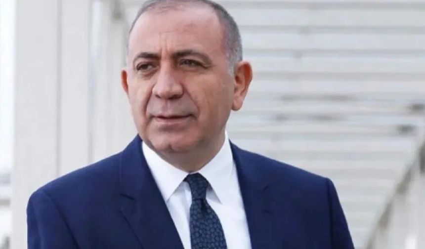 Mutlak butlan kararının ardından kayyum Gürsel Tekin'in görevi sonlandı