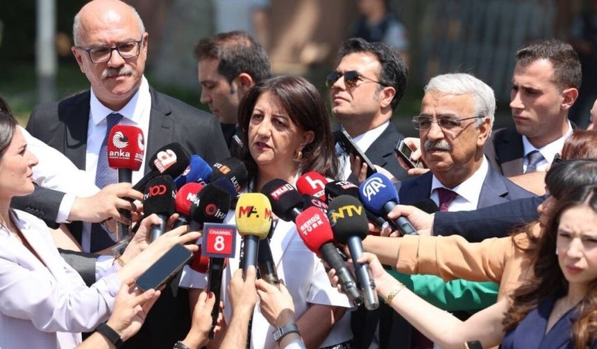 İmralı Heyeti, Abdullah Öcalan'ı ziyaret etmek için adaya doğru yola çıktı