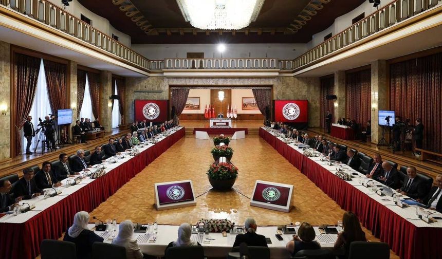 TBMM Süreç Komisyonu raporu oy çokluğuyla kabul edildi: Meclis’te yeni dönem tartışması