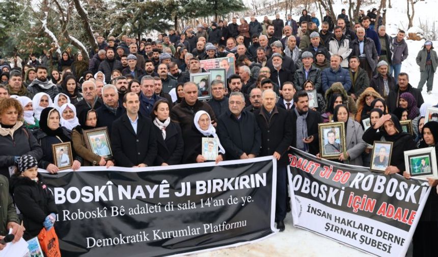 Roboskî'de katledilen 34 yurttaş mezarları başında anıldı