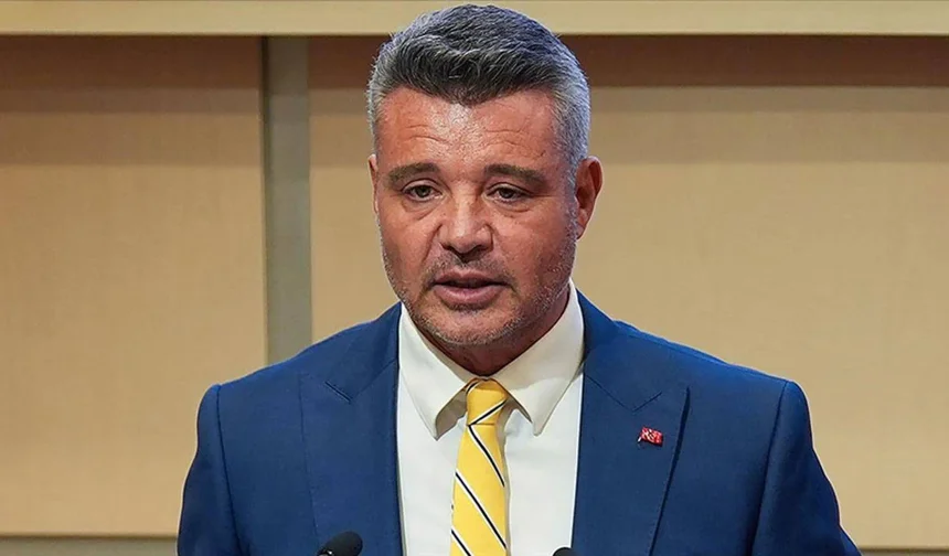 Fenerbahçe Başkanı Sadettin Saran trafik kazası geçirdi