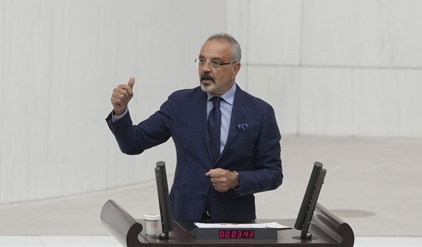 Sırrı Sakık: Bir halkın bir bölümüyle barışıp diğer bölümüyle savaşamazsınız