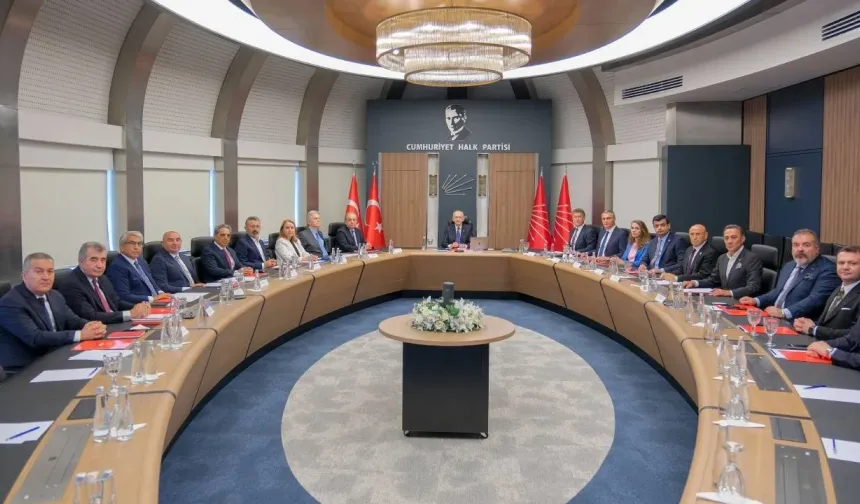 Kılıçdaroğlu'nun MYK'si toplandı: Yeni ihraçlar bekleniyor