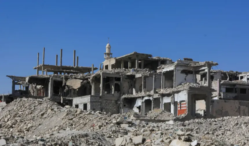 İsrail güçleri Suriye’de Dera yakınlarında ilerliyor