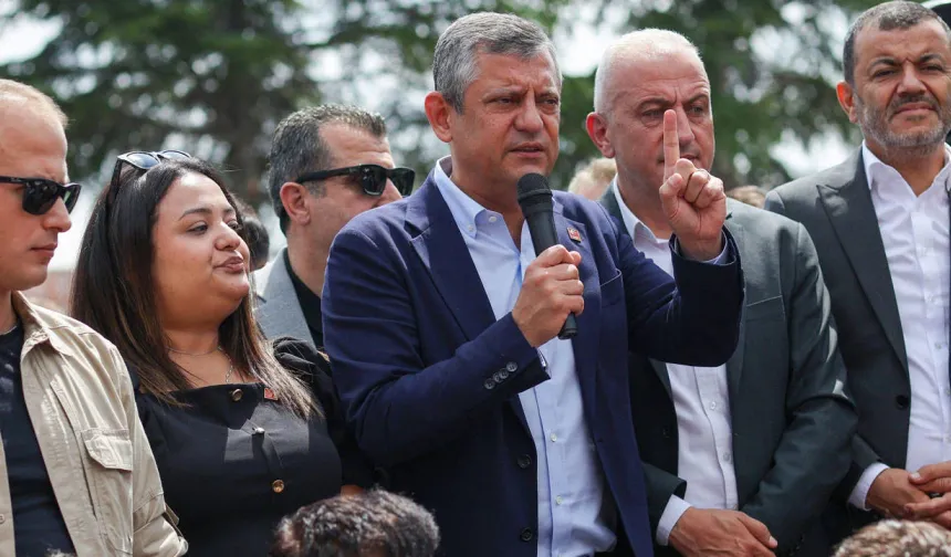 Özgür Özel: CHP'yi ele geçirerek iktidar yürüyüşümüzü durdurmak istiyorlar
