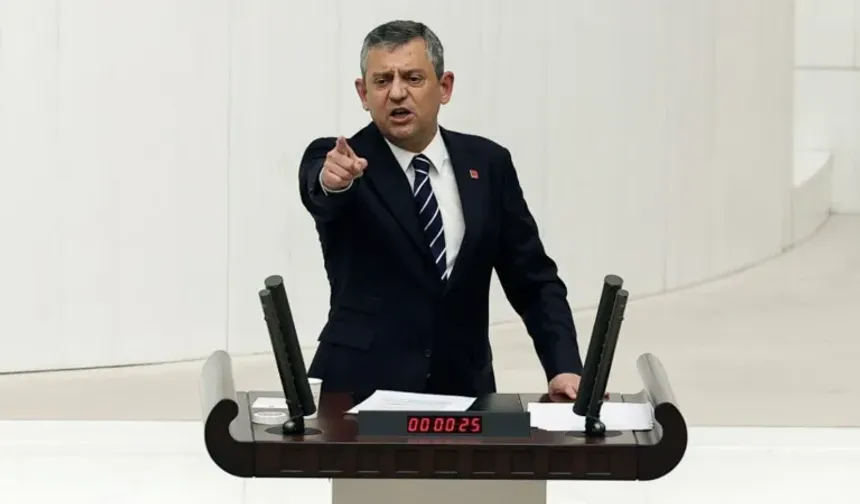 Özgür Özel'den "fon krizi" açıklaması: Yakında bazı isimlere soracağım; hazırlansınlar