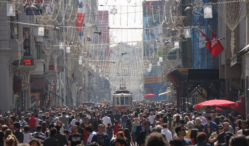 Türkiye’nin nüfusu 6 ayda 228 bin kişi arttı