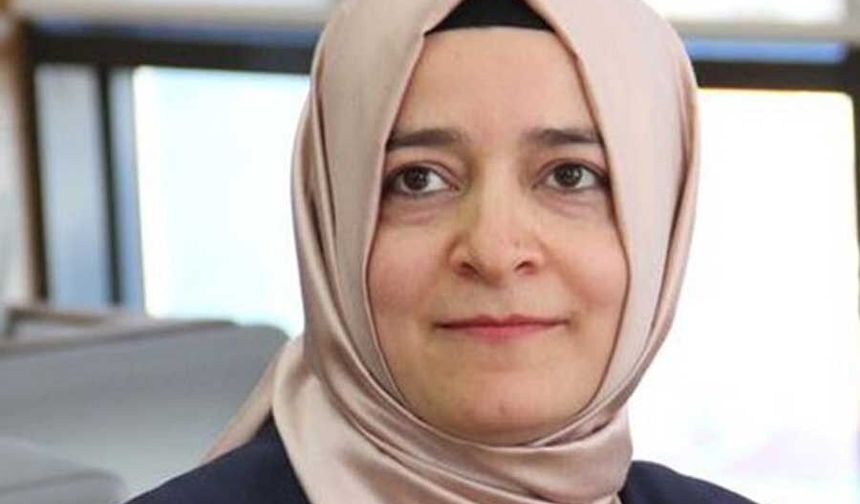 Zeynel Emre’den Fatma Betül Sayan Kaya ve eşine borsa işlemleri iddiası