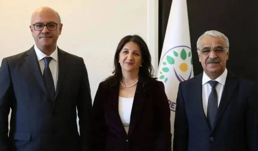 DEM Parti İmralı Heyeti, Abdullah Öcalan ile görüşmek üzere yola çıktı