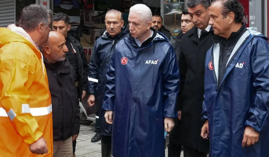 İstanbul'da 41 yılın yağış rekoru kırıldı: Can kaybı 3'e yükseldi
