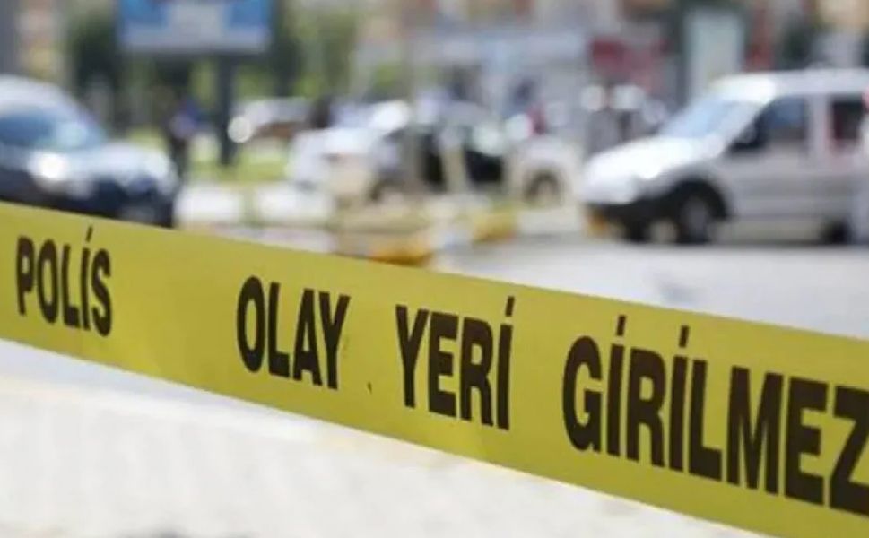 Küçükçekmece’de polis ekiplerine bıçaklı saldırı: 6 yaralı