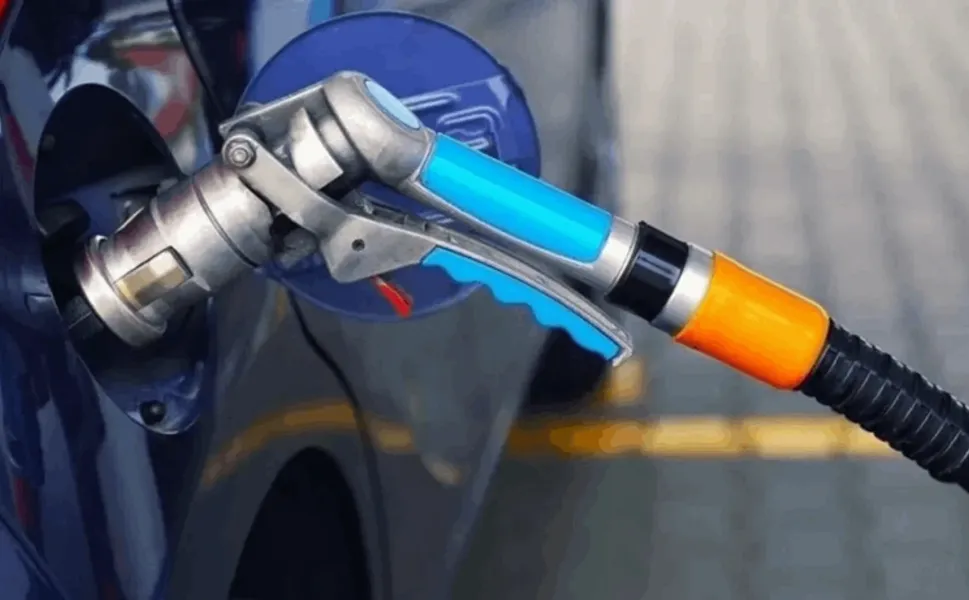 Motorine bir zam daha: Eşel sistemi devreden çıktı