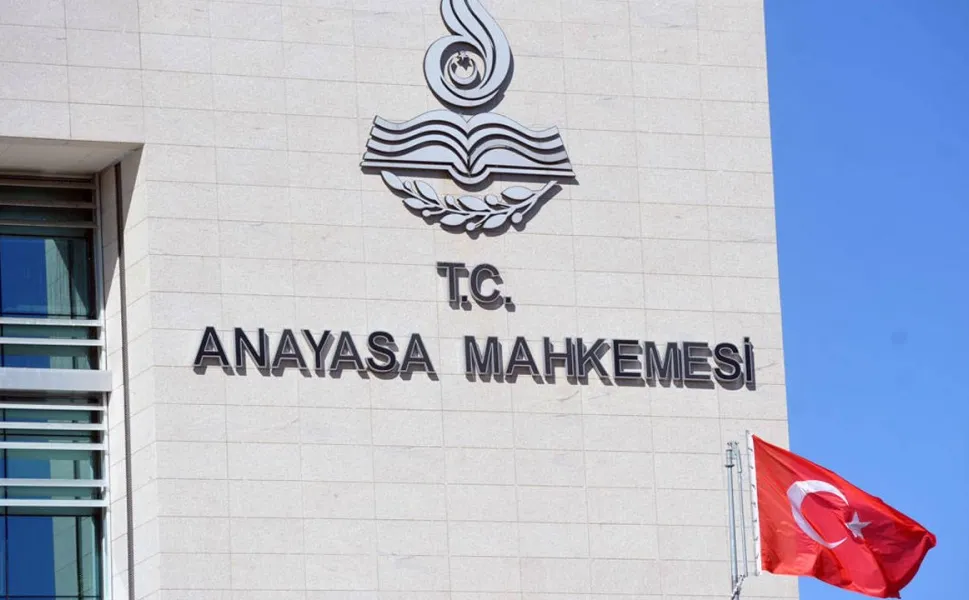 AYM'den iki siyasi parti hakkında suç duyurusu kararı