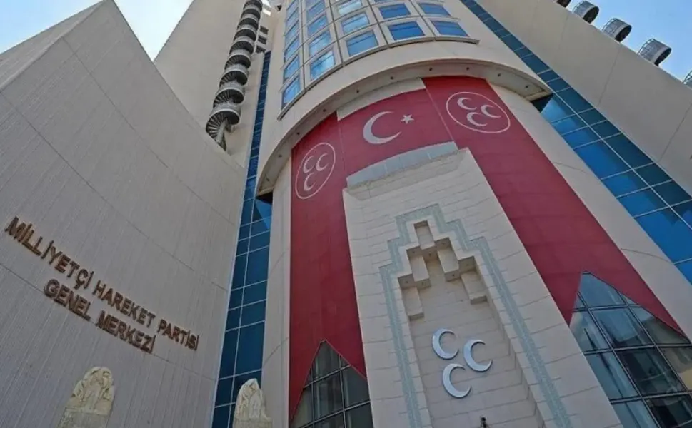 MHP'de üç il teşkilatı feshedildi