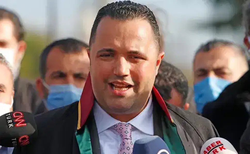 Avukat Rezan Epözdemir'den tutuklanan Cem Küçük'e tepki: "Yüce Allah'ın da bir hesabı var"