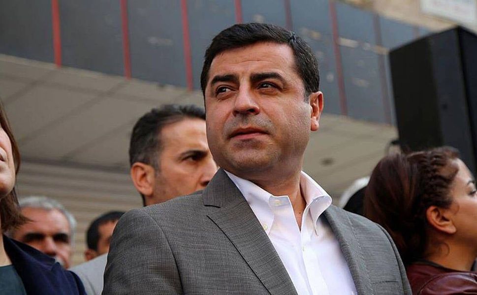 Ayhan Bilgen de dokunulmazlık tartışmasına dahil oldu: "Hepimizin imzası vardı"